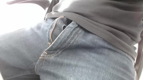 Snapshot of giovet chatting on 02/07/25, 09:26 giovet online show from 02/07/25, 09:26