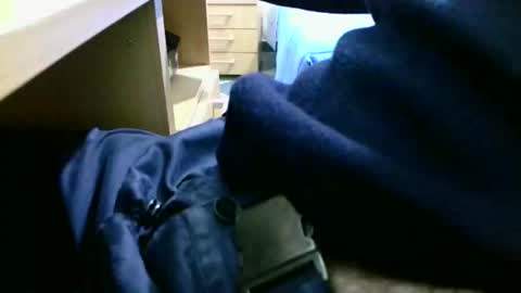 Snapshot of giovet chatting on 12/15/25, 08:46 giovet online show from 12/15/25, 08:46