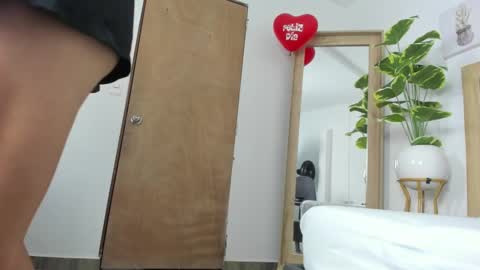 G I S E P L A online show from 02/19/25, 12:33