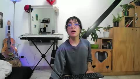 girasol1921 online show from 12/09/24, 09:58