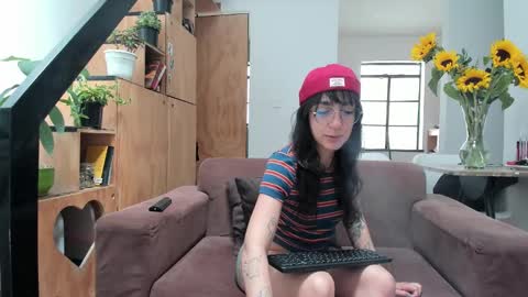 girasol1921 online show from 12/21/24, 05:51