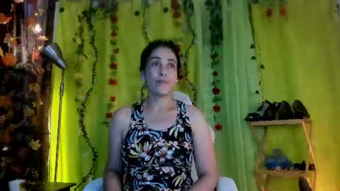 Girasol Walton online show from 06/12/26, 12:15