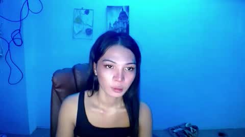 Snapshot of girl4u_aieshaxoxo chatting on 11/22/25, 09:36 Aisha online show from 11/22/25, 09:36