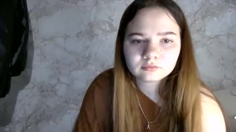 girl_cute07 online show from 04/16/26, 06:41