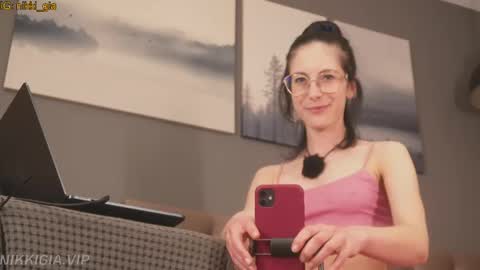 Nikki online show from 05/03/26, 03:18