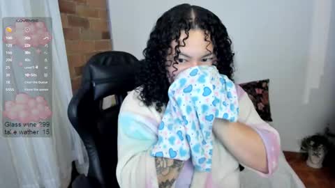 girl_inline online show from 02/24/25, 11:52