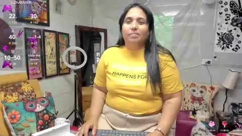 Snapshot of girl_luna_ chatting on 09/27/25, 06:46 girl_luna_ online show from 09/27/25, 06:46