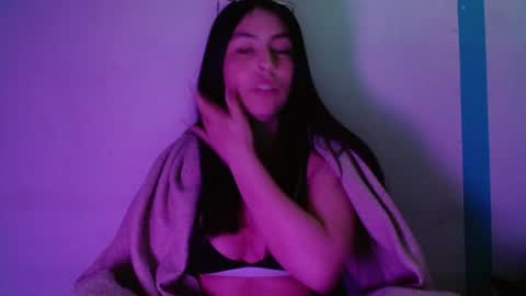 Alejandra online show from 06/14/26, 05:20