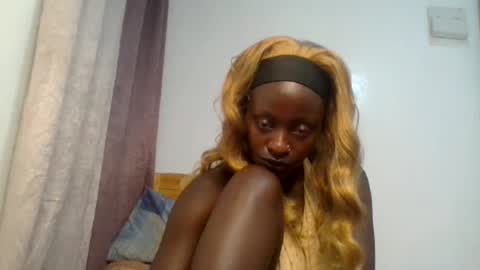 girl_shani online show from 04/10/26, 10:14