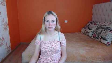Katia online show from 09/21/25, 01:57