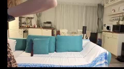 Girlfriend online show from 12/02/25, 03:29