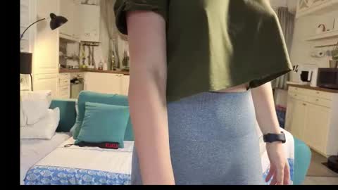 Girlfriend online show from 12/15/25, 03:38