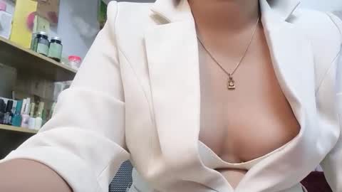 girlhanoi online show from 12/16/25, 08:58