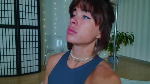 Hanna online show from 02/12/25, 01:06