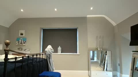 Snapshot of girlsandbikes chatting on 12/03/24, 12:06 girlsandbikes online show from 12/03/24, 12:06