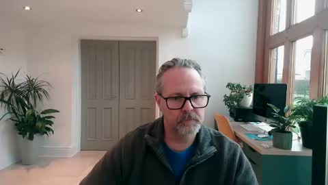 Snapshot of girlsandbikes chatting on 12/12/24, 12:12 girlsandbikes online show from 12/12/24, 12:12