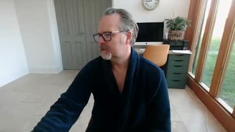 Snapshot of girlsandbikes chatting on 01/03/25, 10:52 girlsandbikes online show from 01/03/25, 10:52