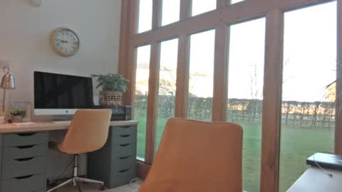 Snapshot of girlsandbikes chatting on 01/07/25, 09:40 girlsandbikes online show from 01/07/25, 09:40