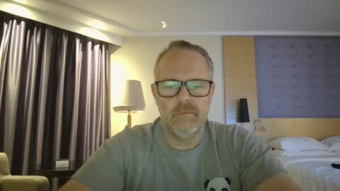 Snapshot of girlsandbikes chatting on 01/27/25, 10:27 girlsandbikes online show from 01/27/25, 10:27