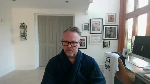 Snapshot of girlsandbikes chatting on 09/22/25, 07:54 girlsandbikes online show from 09/22/25, 07:54