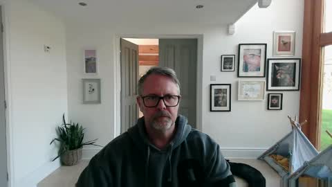 Snapshot of girlsandbikes chatting on 11/13/25, 01:54 girlsandbikes online show from 11/13/25, 01:54