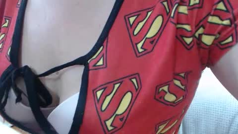 Victoria online show from 12/19/25, 02:02