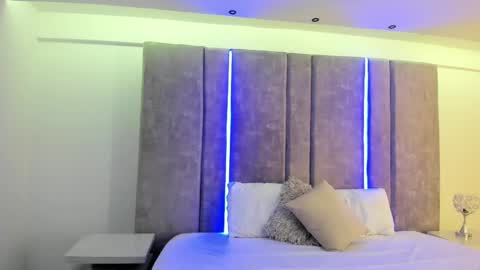     online show from 02/14/25, 09:24