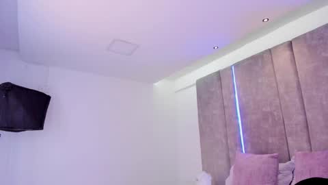     online show from 03/08/25, 10:54