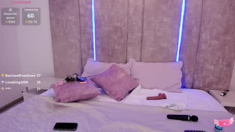     online show from 03/08/25, 01:57