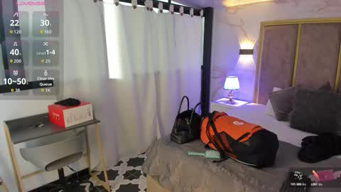     online show from 09/12/25, 11:43