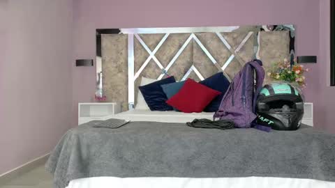 Snapshot of giselamaru chatting on 05/06/26, 09:14 online show from 05/06/26, 09:14
