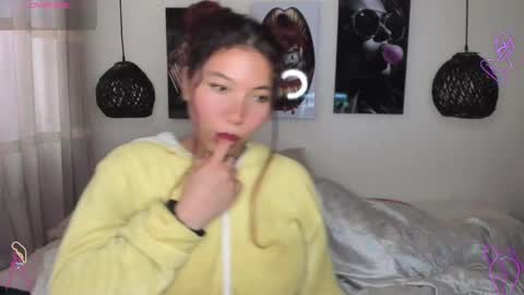  Kylie  online show from 02/16/25, 08:33