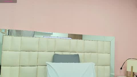 Gisell online show from 11/23/25, 12:49