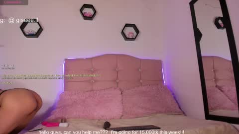 Snapshot of gisell_s chatting on 11/26/25, 11:39 Gisell s online show from 11/26/25, 11:39