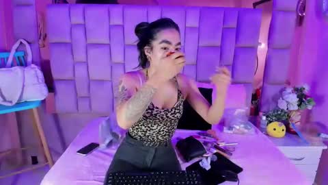 gisell_squirt online show from 12/01/25, 12:54