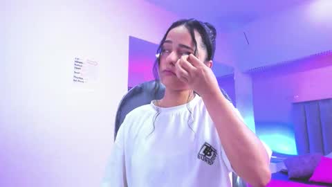 GISELLE ROLDAN online show from 01/11/26, 04:17