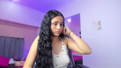 GISELLE ROLDAN online show from 02/07/26, 04:05