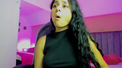 GISELLE ROLDAN online show from 04/02/26, 08:06