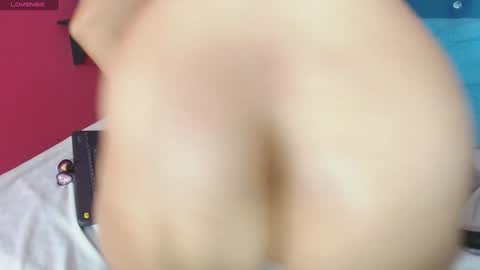 Snapshot of gissellsaenz chatting on 12/04/24, 04:16 Gissell Saenz online show from 12/04/24, 04:16