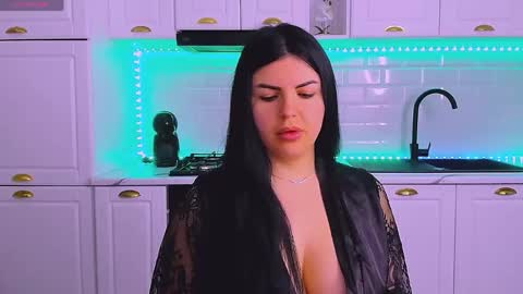 Giulia online show from 04/15/26, 03:57