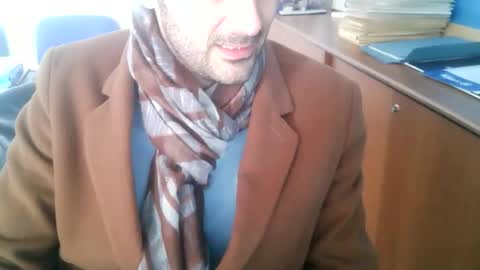 giuseppevai1 online show from 12/19/25, 10:22