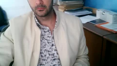 giuseppevai1 online show from 04/30/26, 09:37