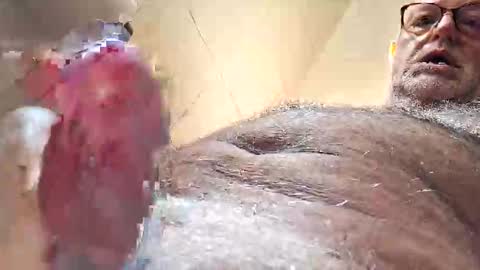 giutomma930394 online show from 05/25/26, 07:58