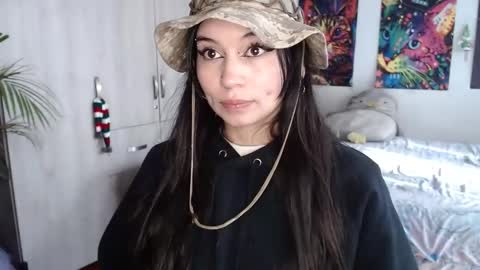 Nice to meet you my name is Heyli  online show from 12/31/24, 08:45