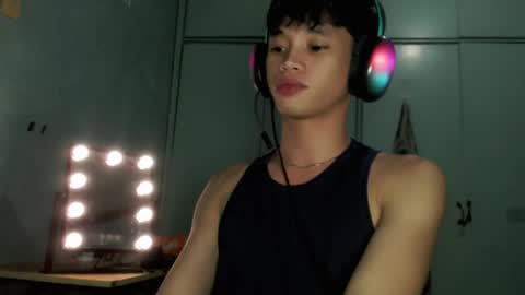 givemethrillx online show from 04/10/26, 07:18