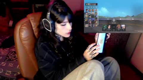 Snapshot of givenom chatting on 11/14/25, 02:32 dirtyvenom online show from 11/14/25, 02:32