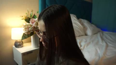 Agness online show from 12/14/25, 02:44