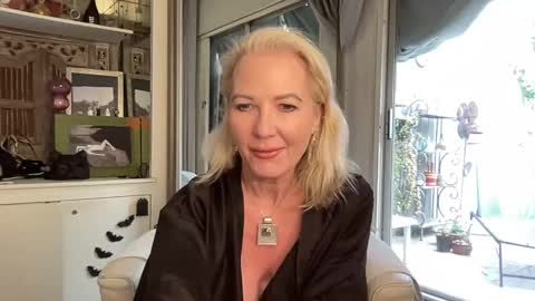 Gl1tter Barbie online show from 10/12/25, 08:02