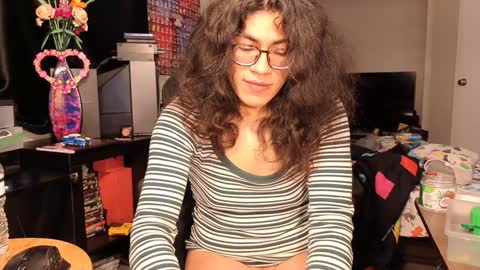 glaceon9 online show from 01/31/25, 01:56