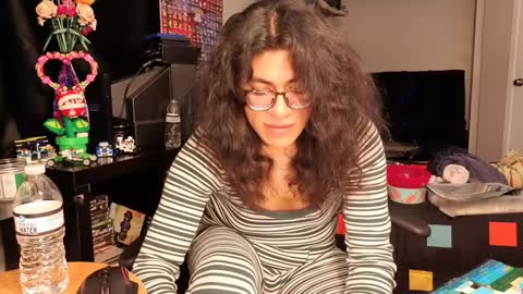 glaceon9 online show from 02/06/25, 10:26